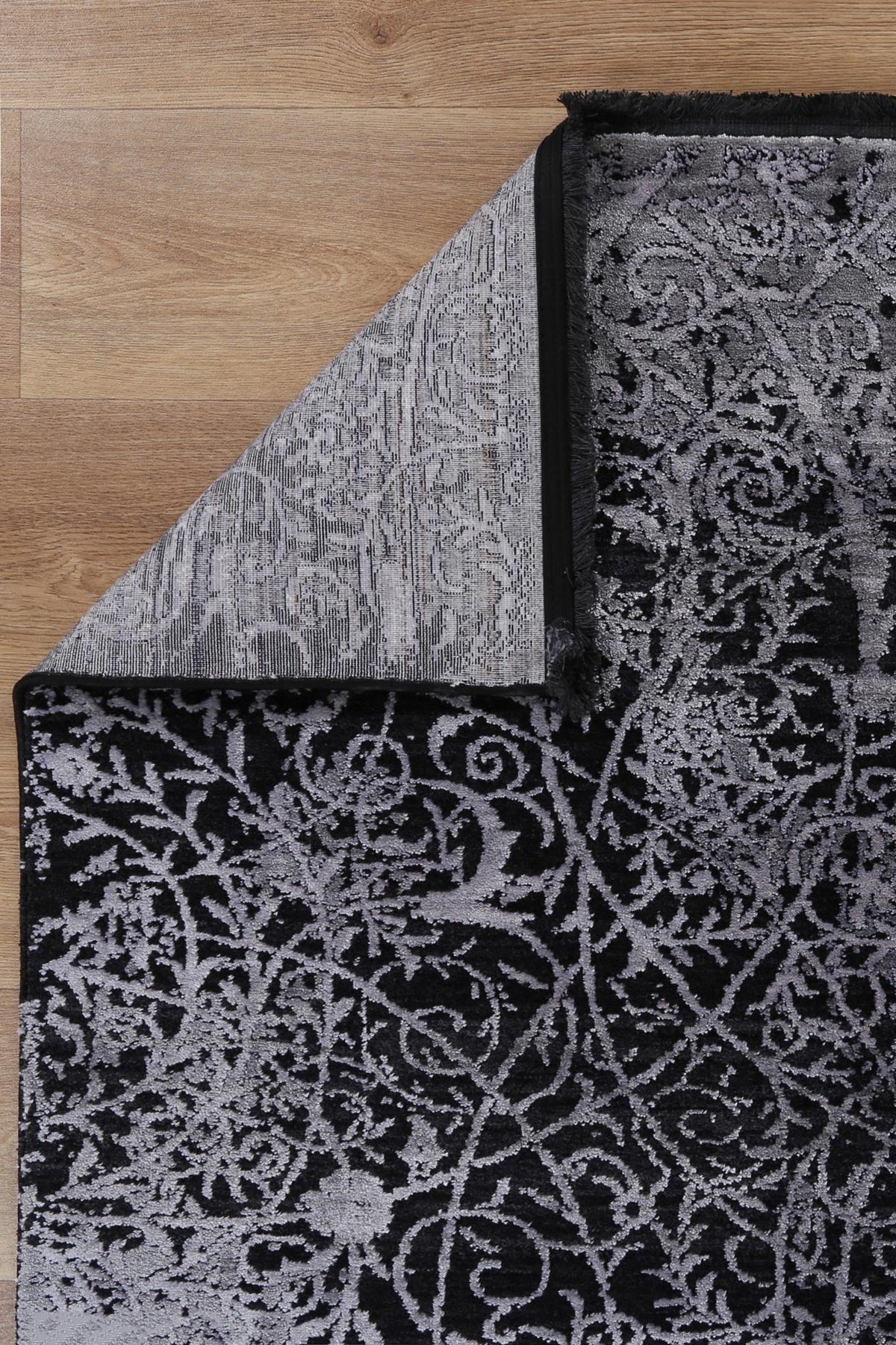Brooklyn 200 Silver Entwine Rug