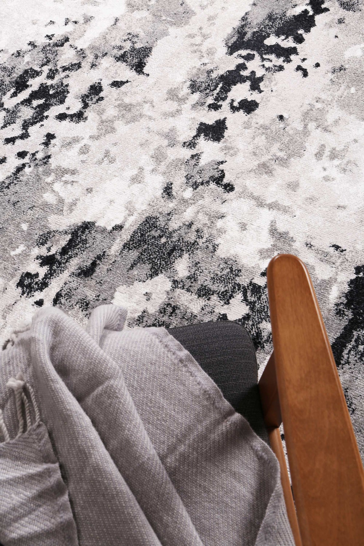 Bergen 1 Grey & Black Rug