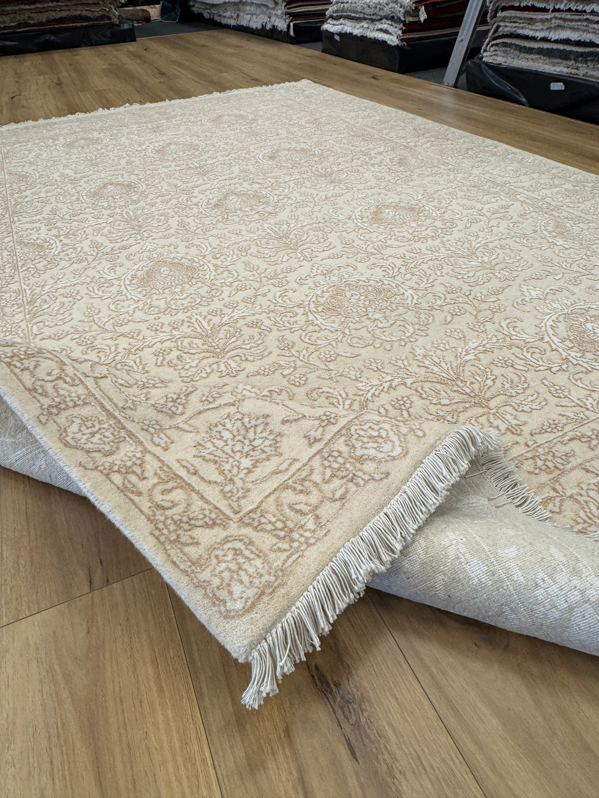Ziegler Rug - 284 cm x 181 cm