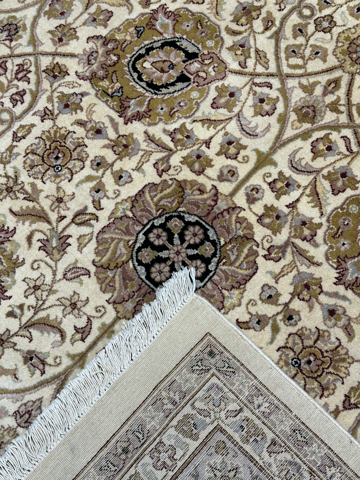 Ziegler Rug - 370 cm x 270 cm
