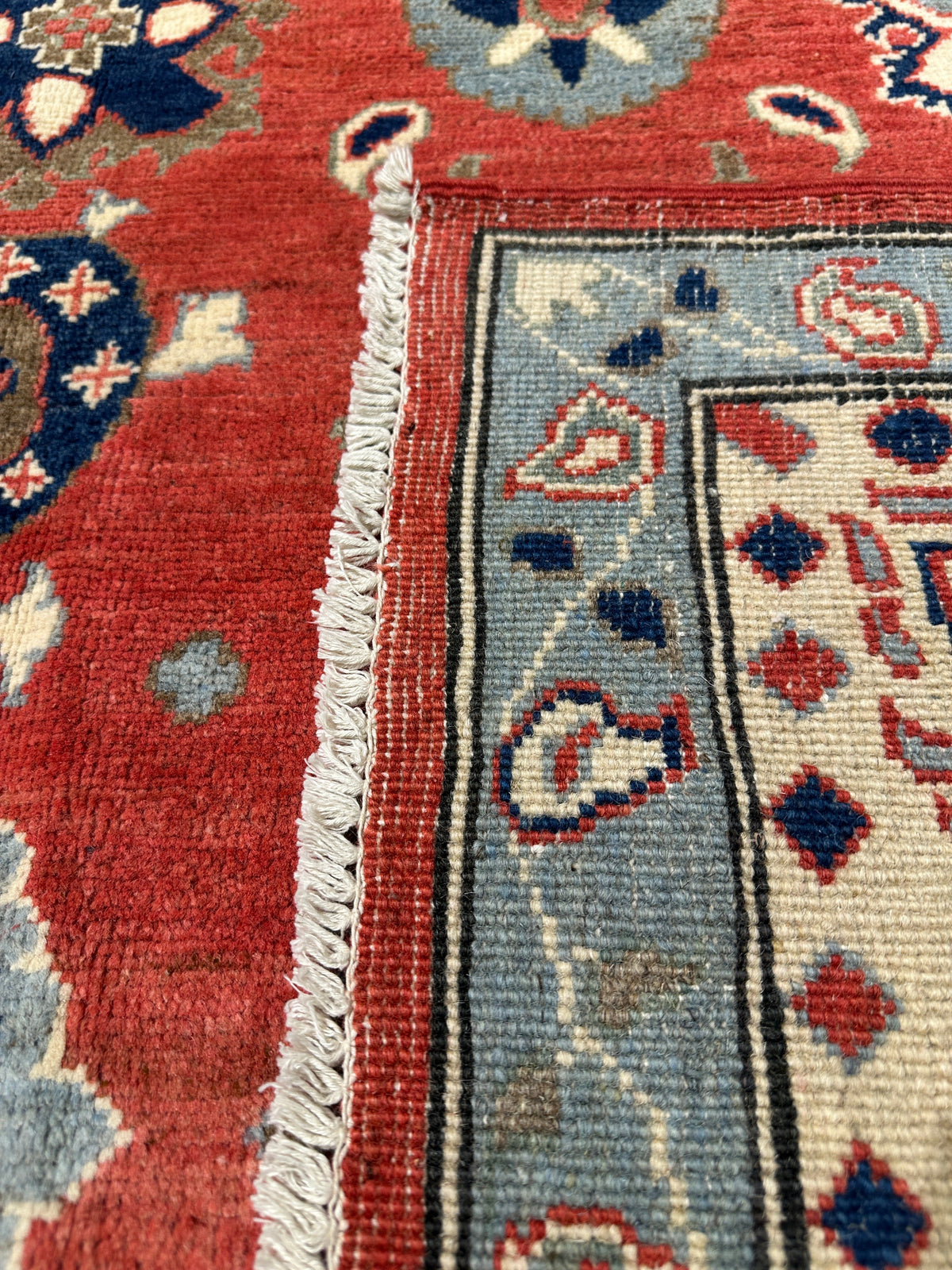 Kazak Rug - 291 cm x 202 cm