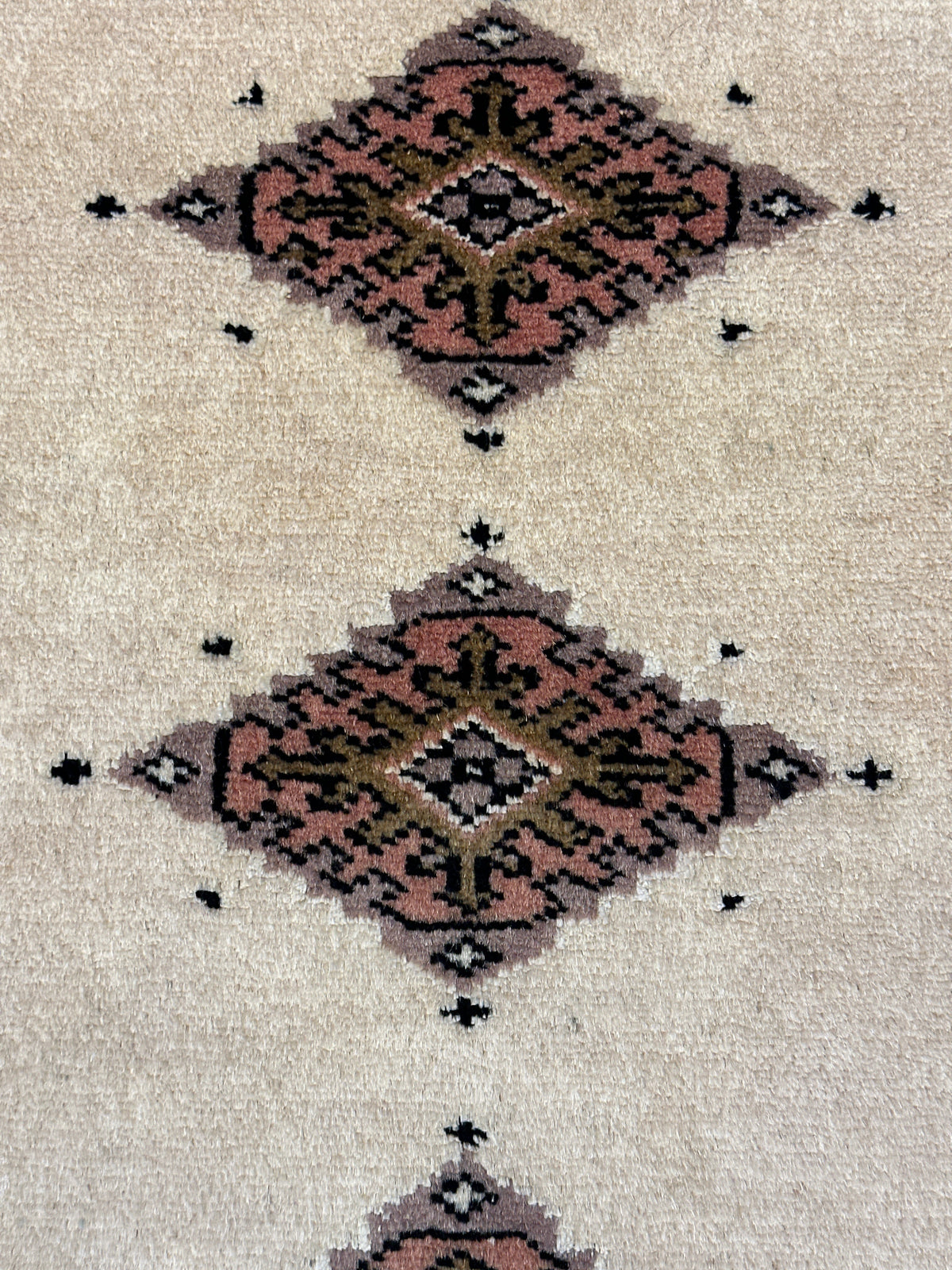 Jaldar Rug - 432 cm x 81 cm