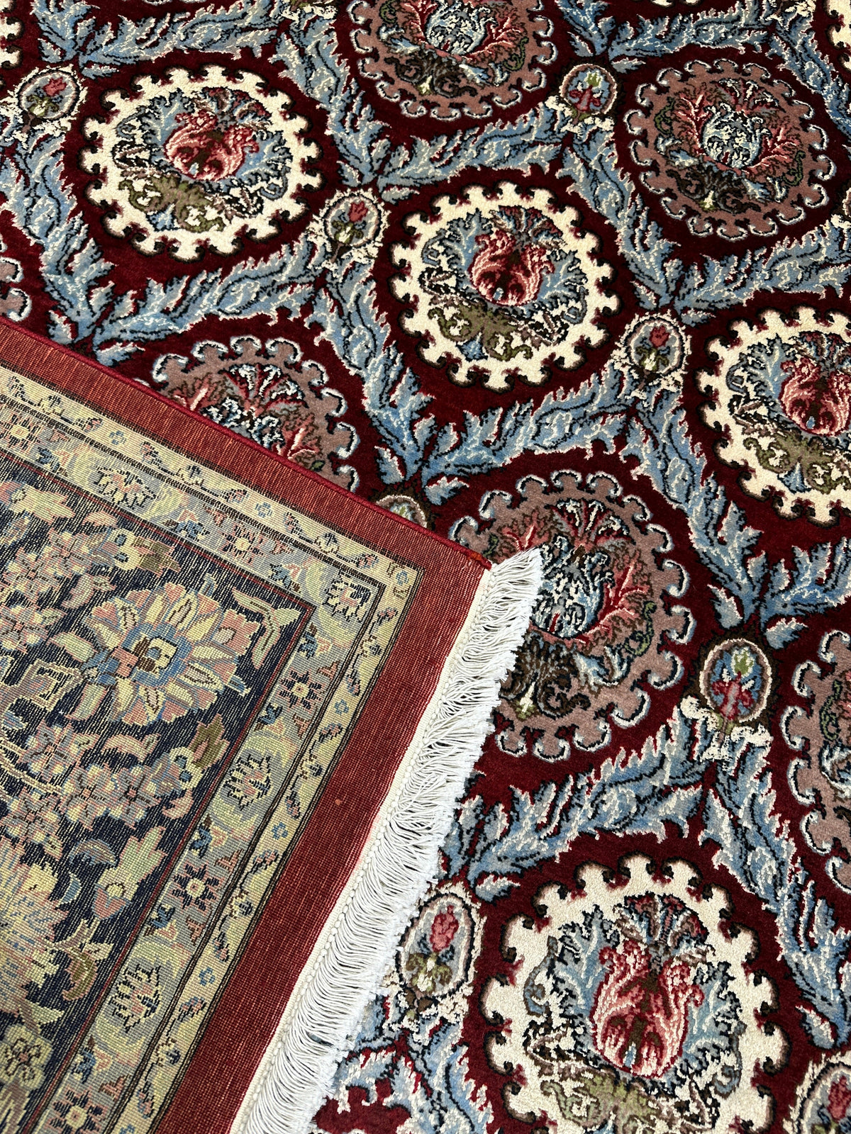 Kashmiri Rug - 300 cm x 238 cm