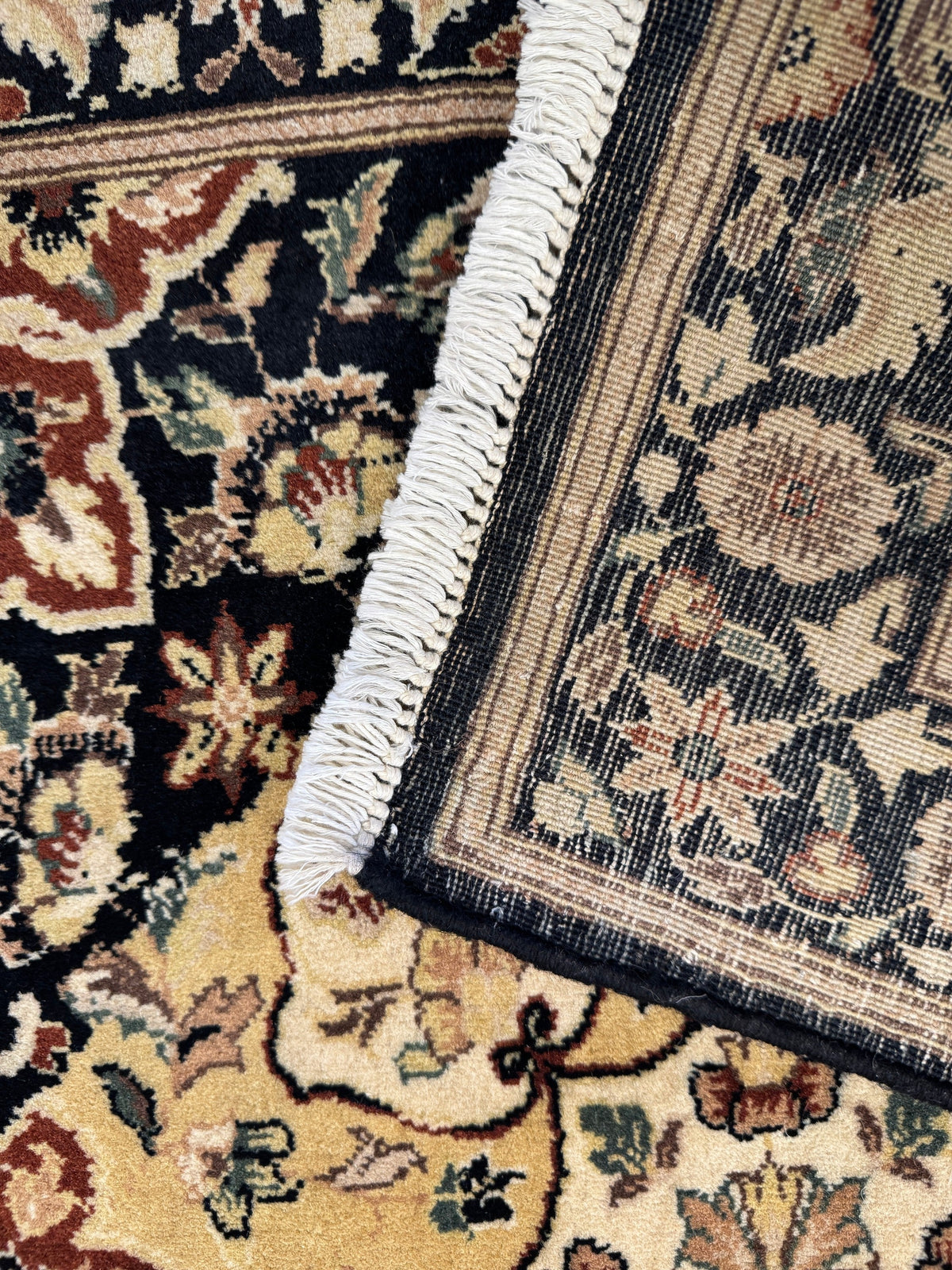 Kashmiri Rug - 348 cm x 75 cm