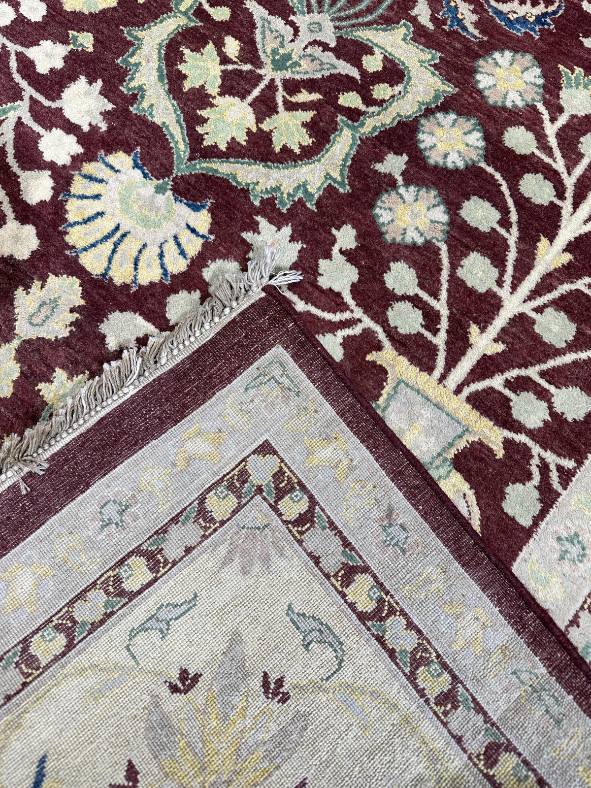 Ziegler Rug - 365 cm x 273 cm