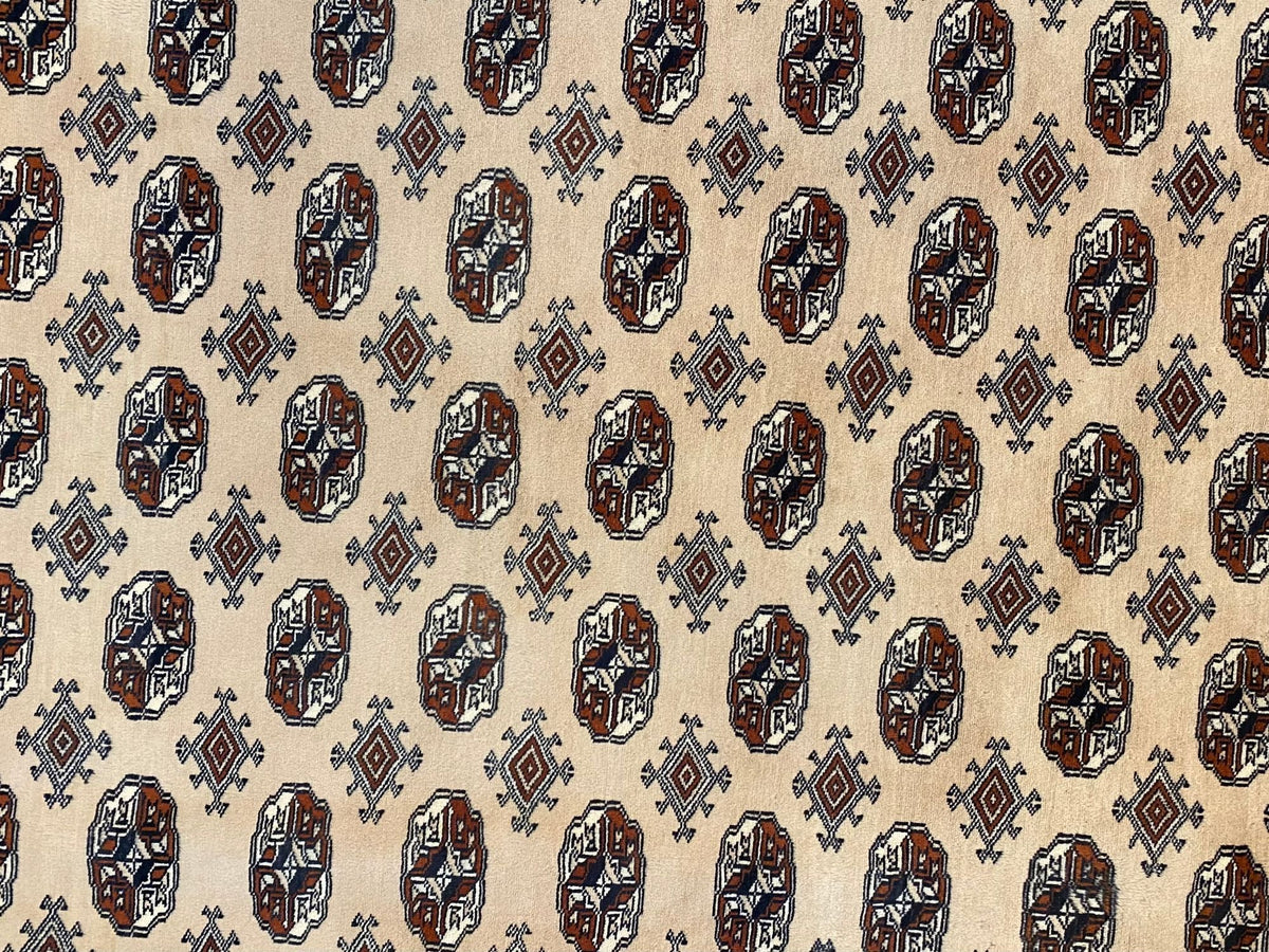Bokhara Rug - 243 cm x 173 cm