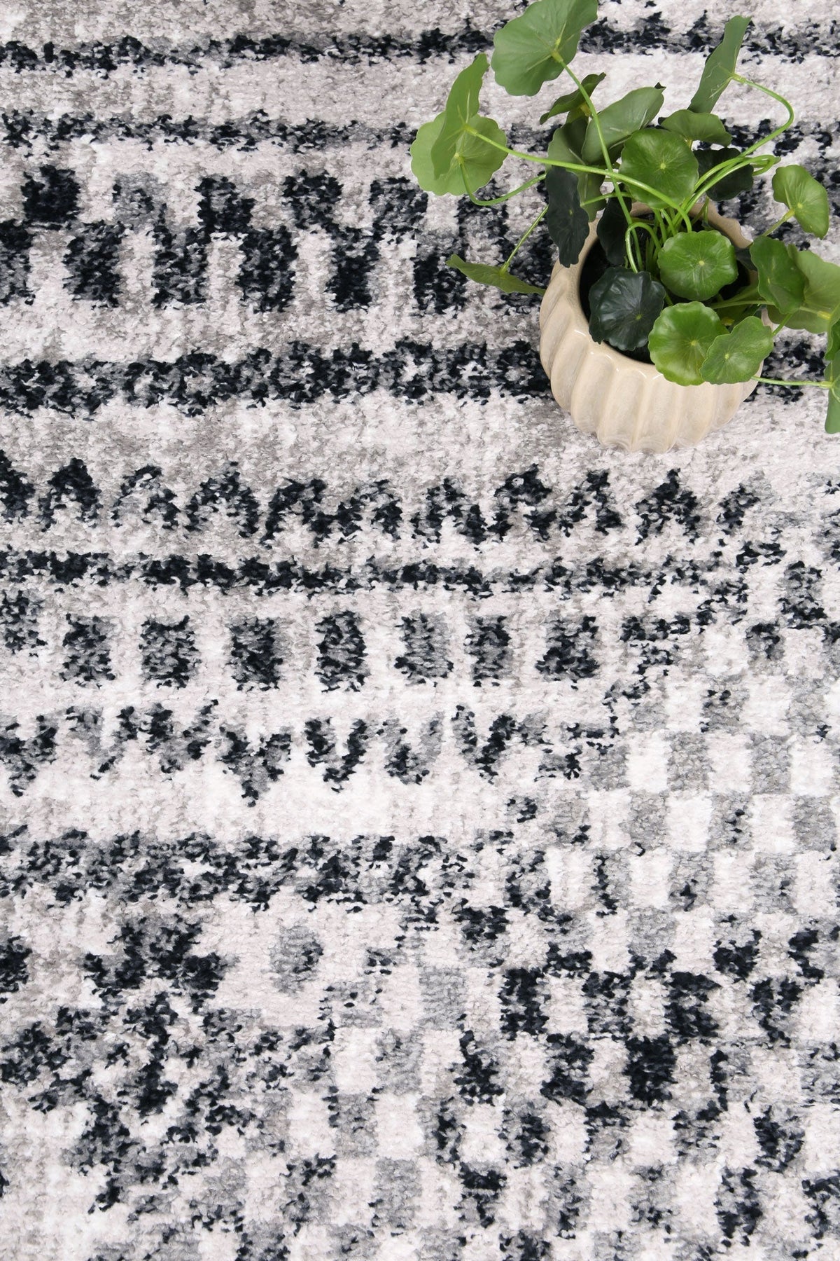 Kimberley 7 Aztec Charcoal Rug