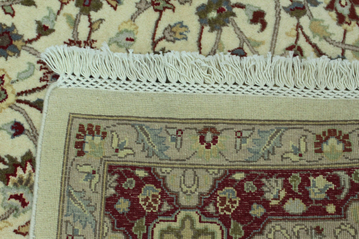 Kashmiri Rug - 299 cm x 189 cm