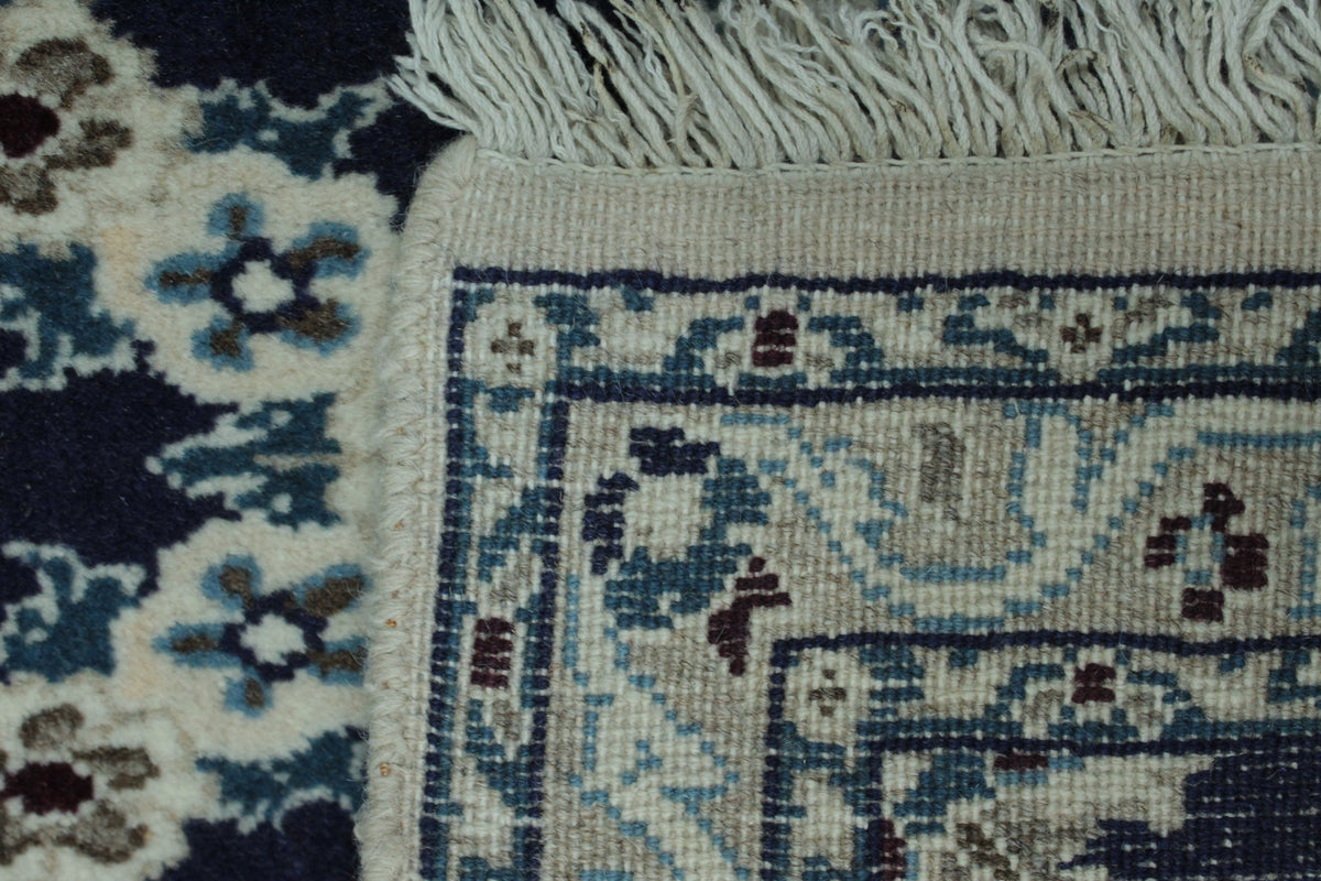 Nain Rug - 300 cm x 68 cm