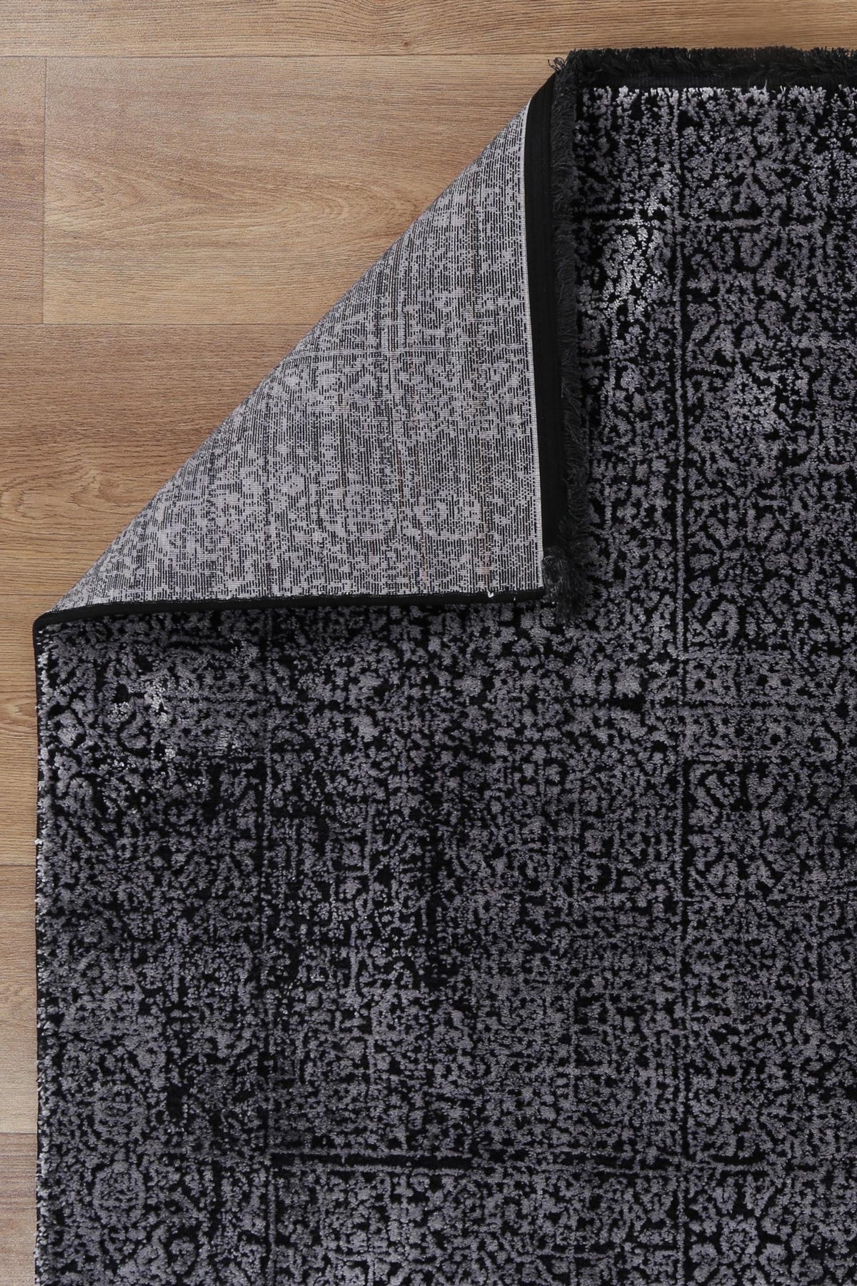 Brooklyn 100 Silver Mosaic Rug