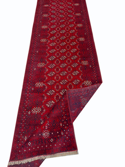 Fine Turkoman Rug - 378 cm x 89 cm