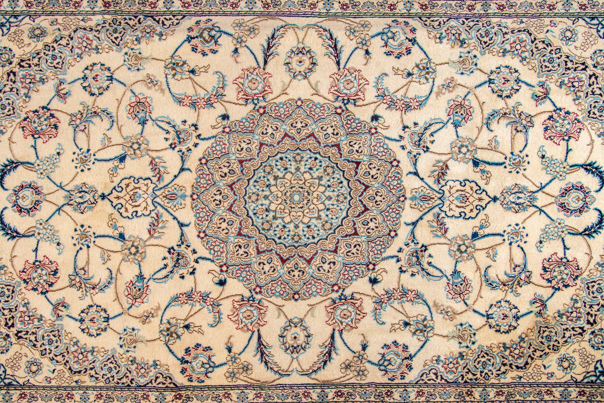 Nain Rug - 307 cm x 205 cm
