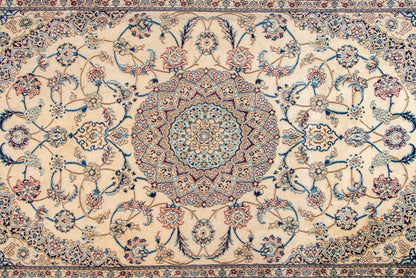 Nain Rug - 307 cm x 205 cm