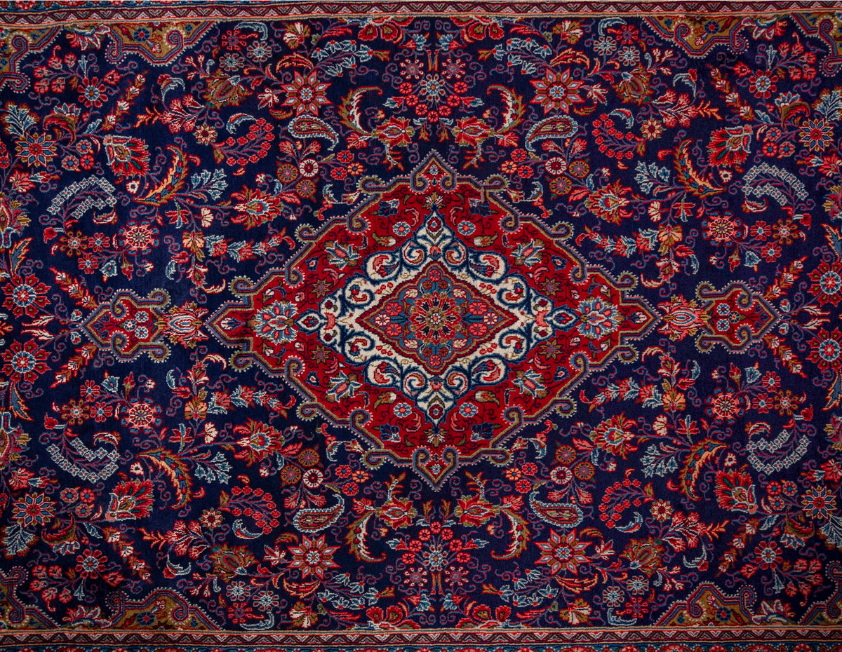 Hamadan Rug - 318 cm x 220 cm
