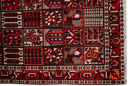 Bakhtiari Rug - 315 cm x 193 cm