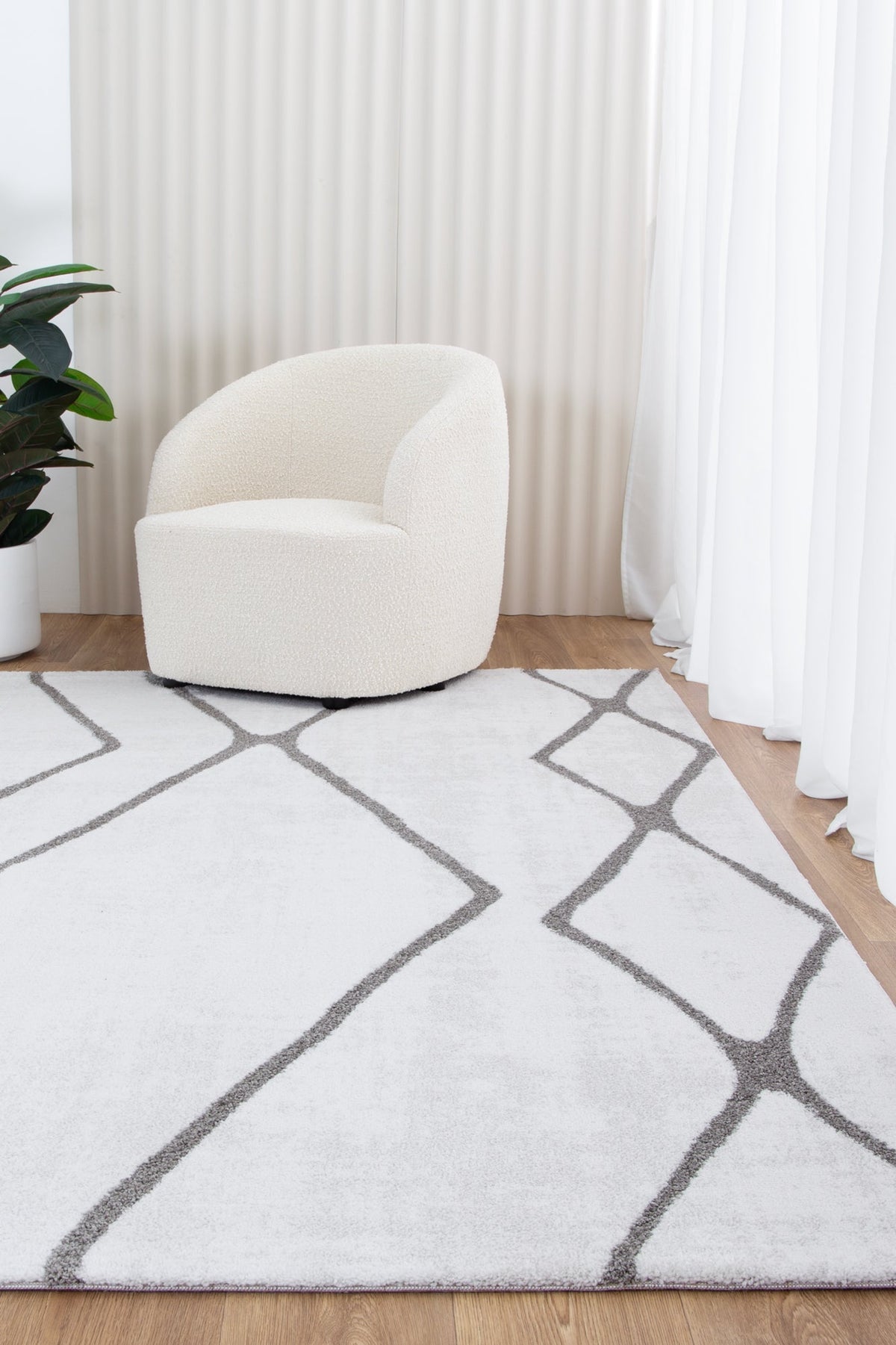 Grace 6 Tribal Contemporary Rug