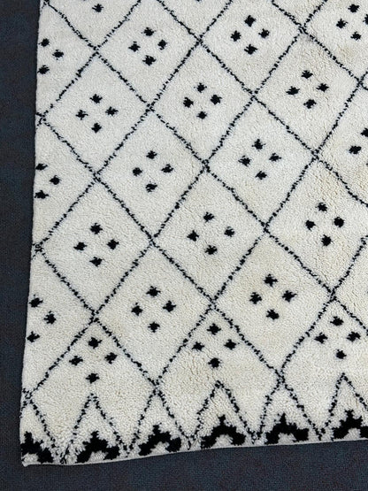 Moroccan Rug  - 278 cm x 188 cm