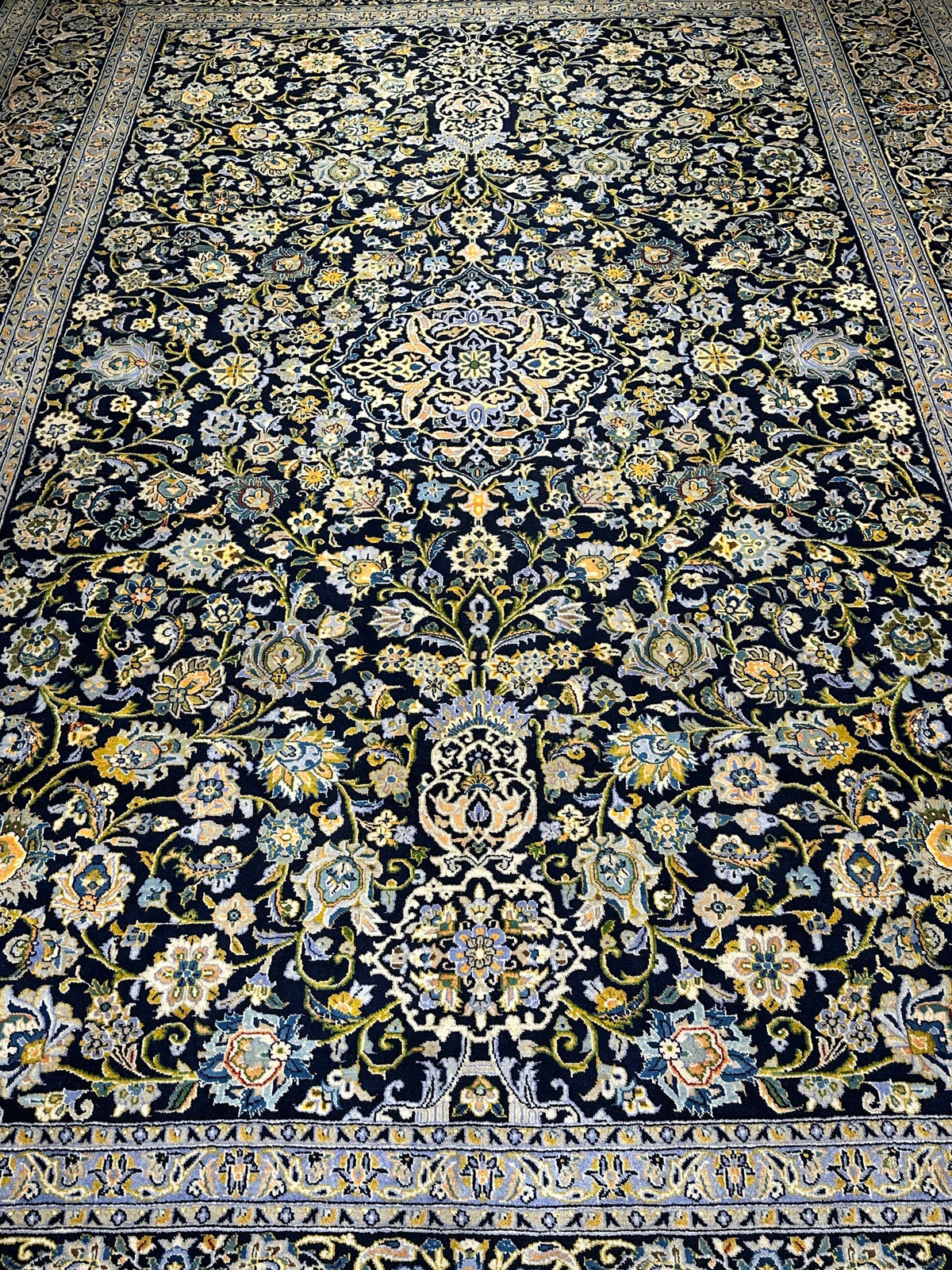 Kashan Rug - 454 cm x 316 cm