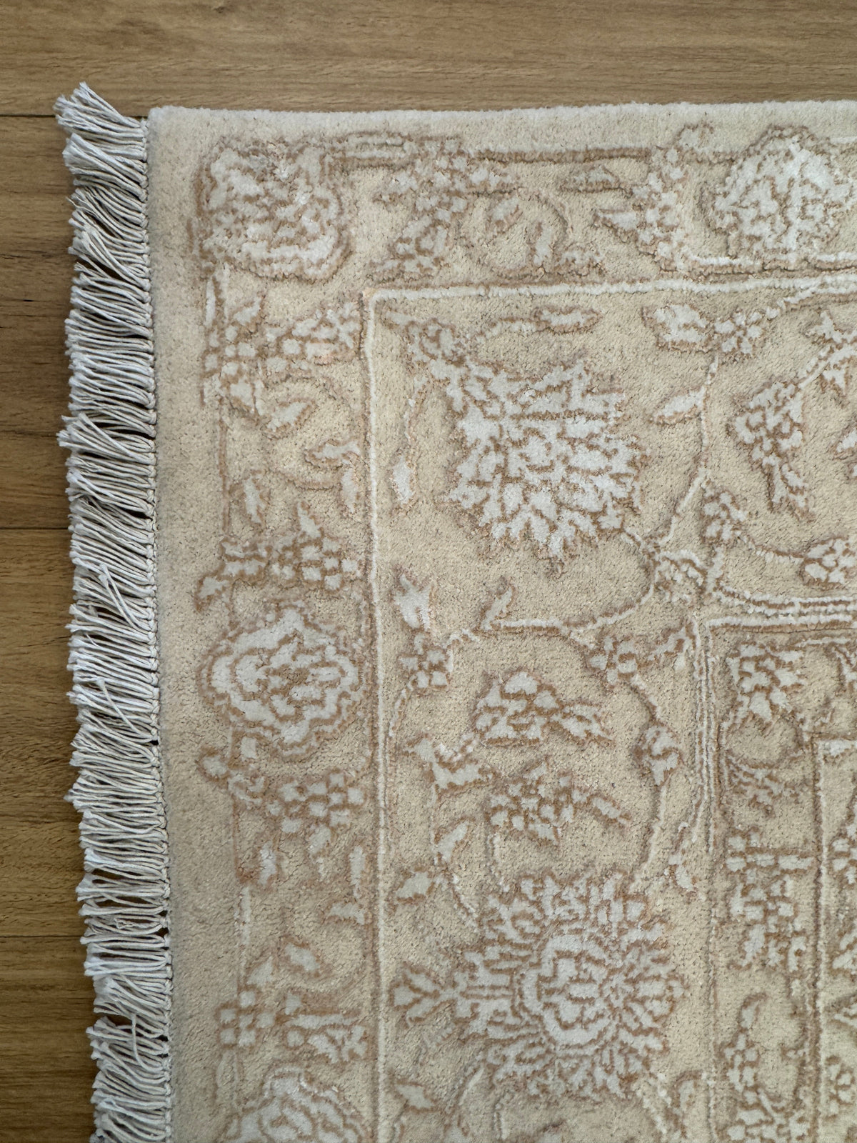 Ziegler Rug - 284 cm x 181 cm