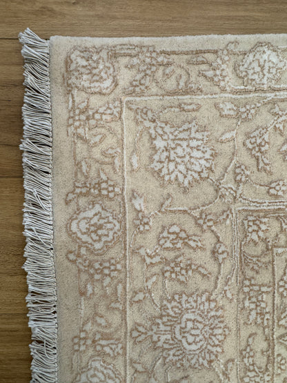Ziegler Rug - 284 cm x 181 cm