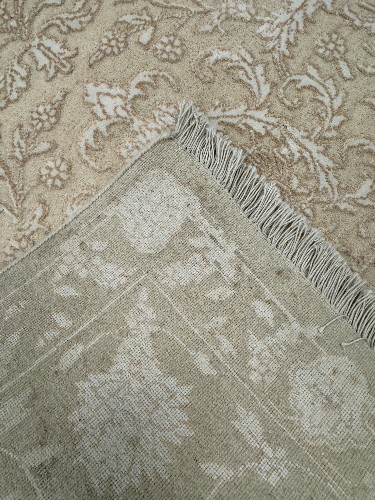 Ziegler Rug - 284 cm x 181 cm