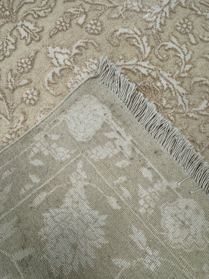 Ziegler Rug - 284 cm x 181 cm