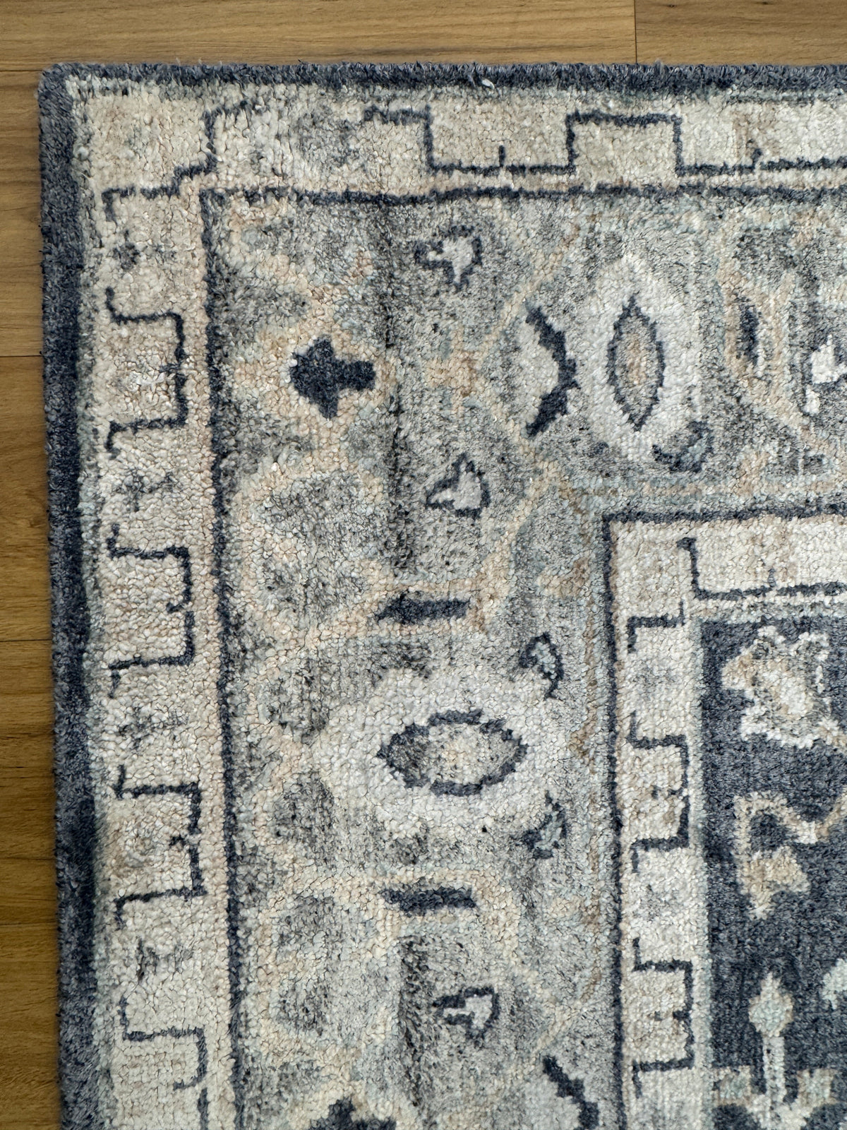 Modern Rug - 294 cm x 200 cm