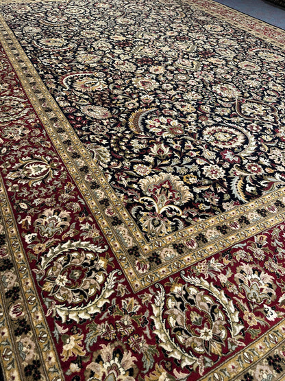 Kashmiri Rug  - 368 cm x 277 cm