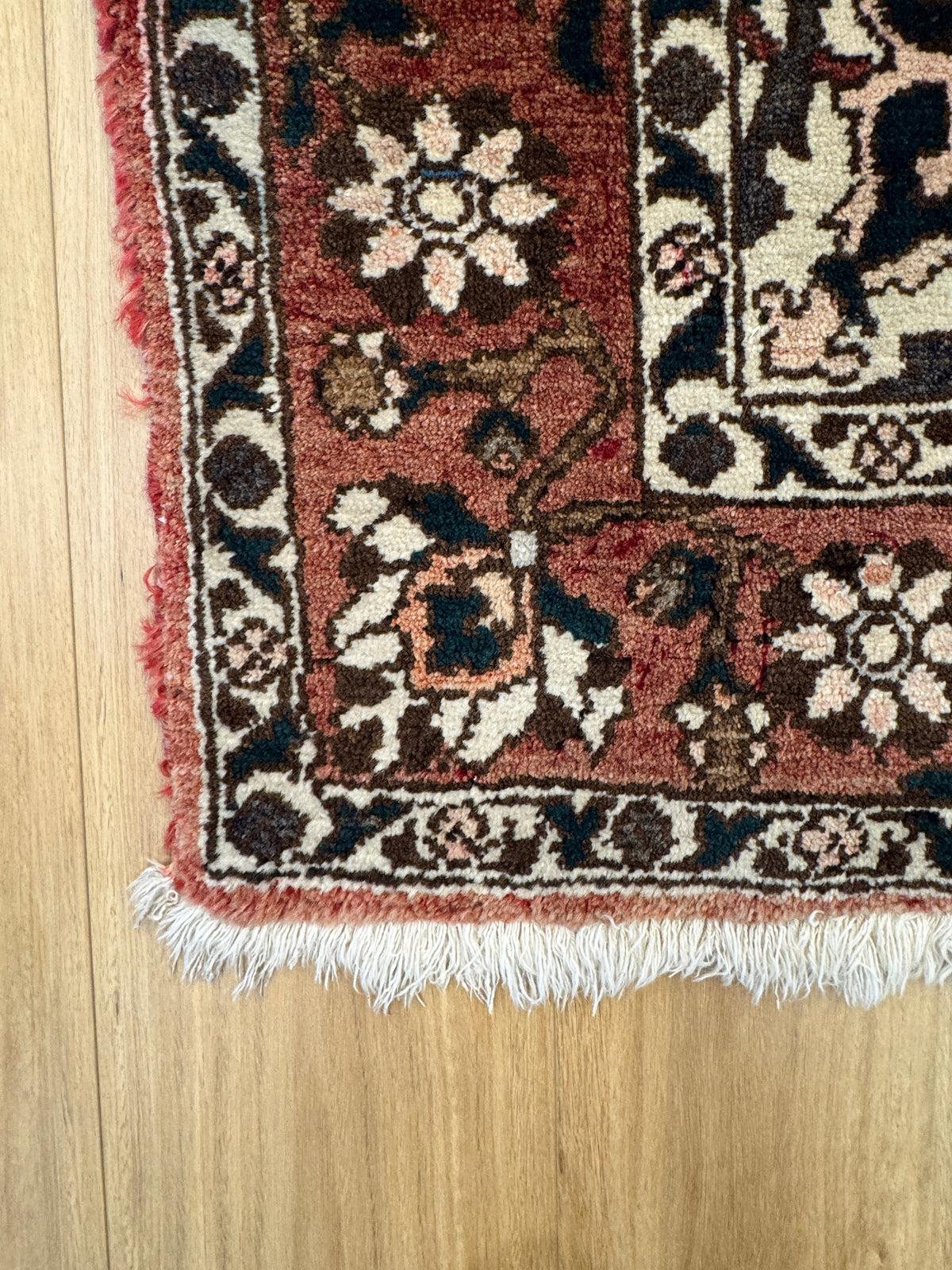 Vintage Bakhtiari Rug - 203 cm x 150 cm