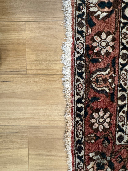 Vintage Bakhtiari Rug - 203 cm x 150 cm