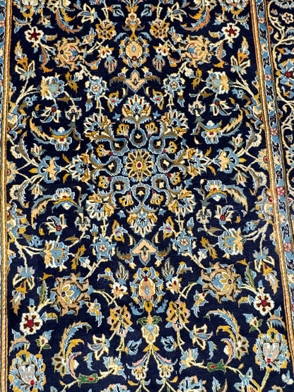 Kashan Rug - 220 cm x 138 cm