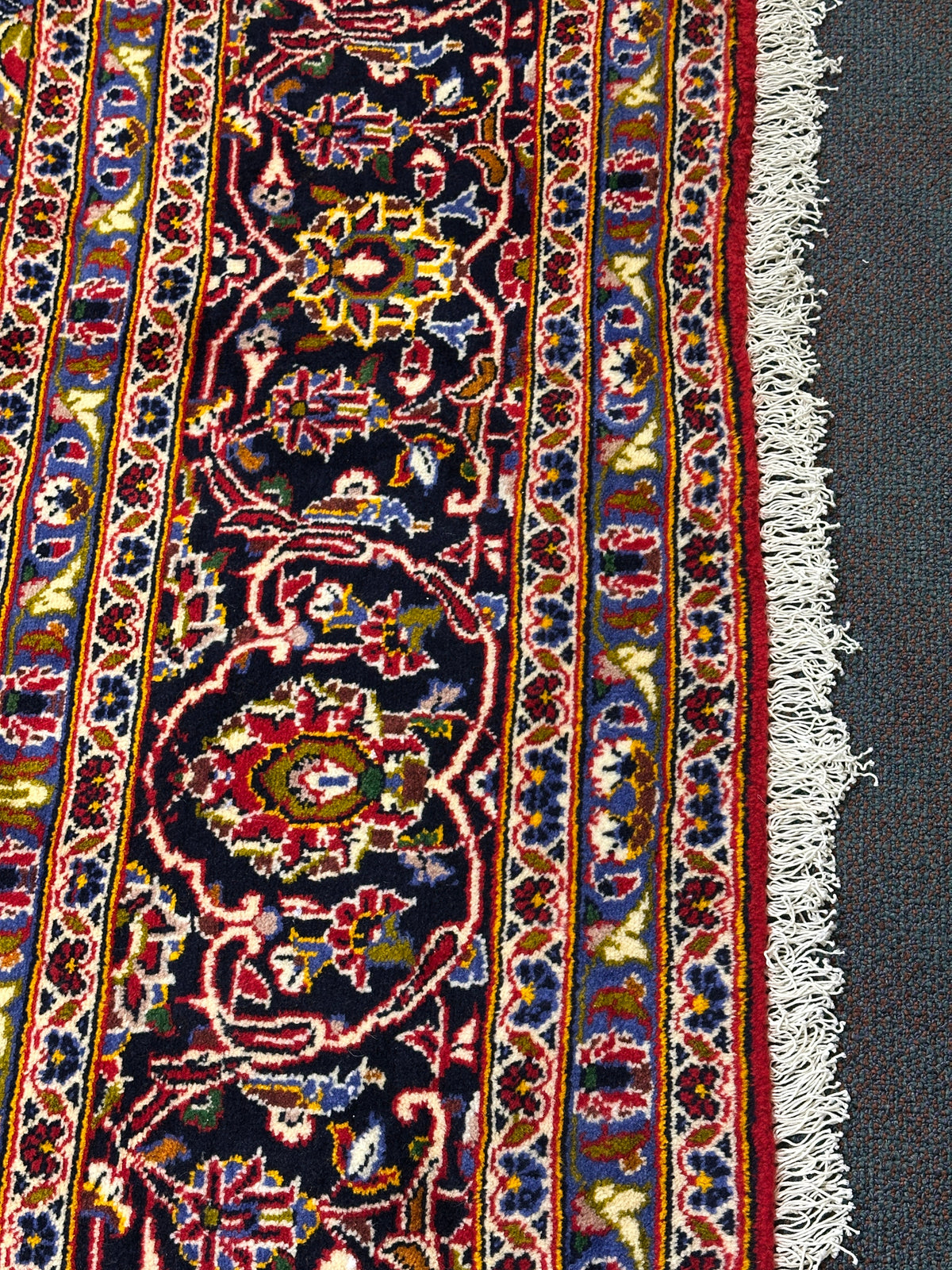 Mashad Rug - 438 cm x 302 cm
