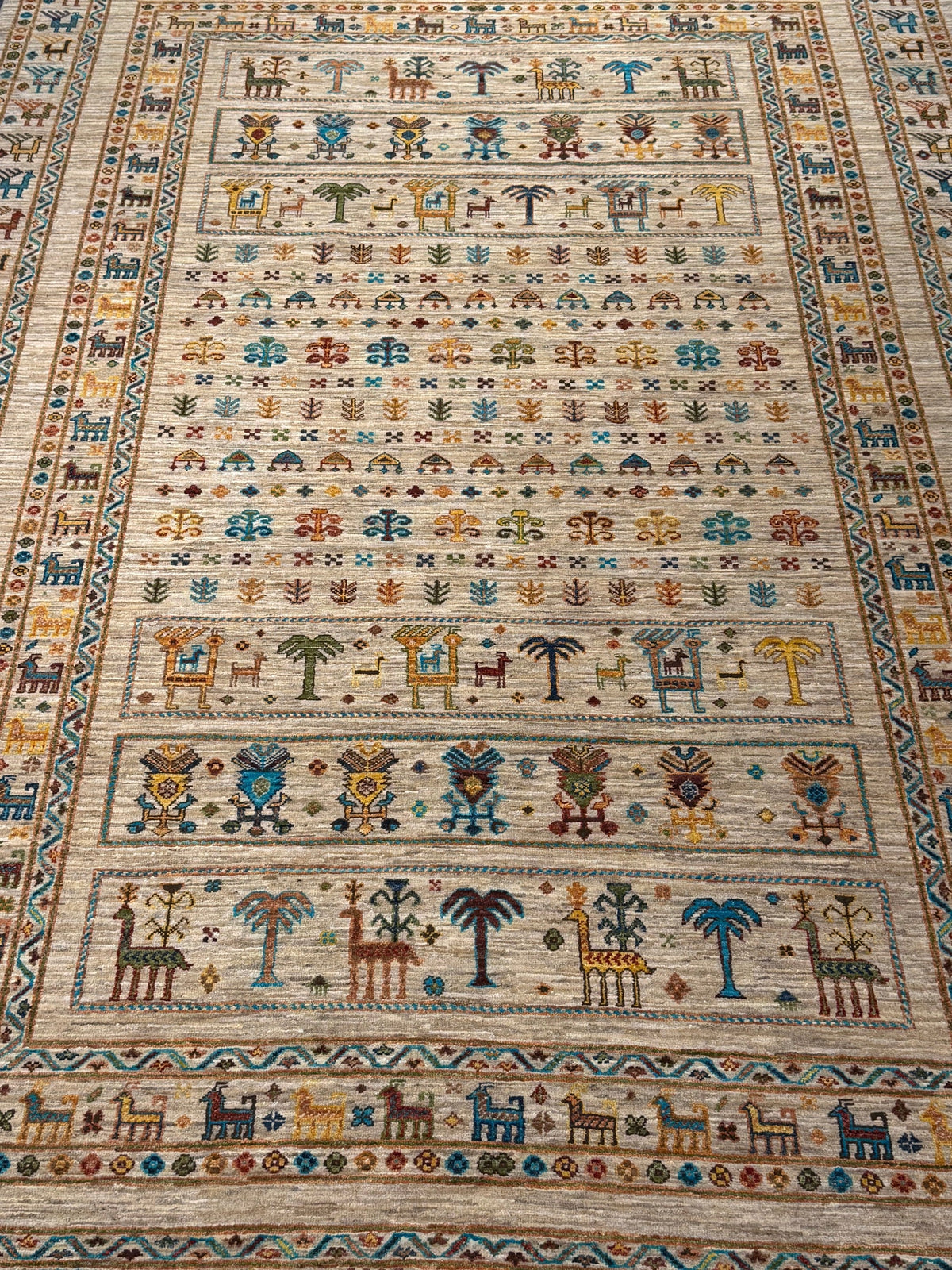 Khurjeen Rug - 313 cm x 205 cm