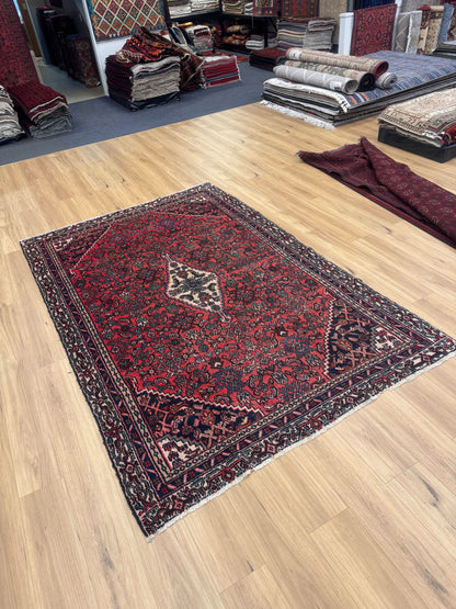 Hamadan Rug - 284 cm x 186 cm