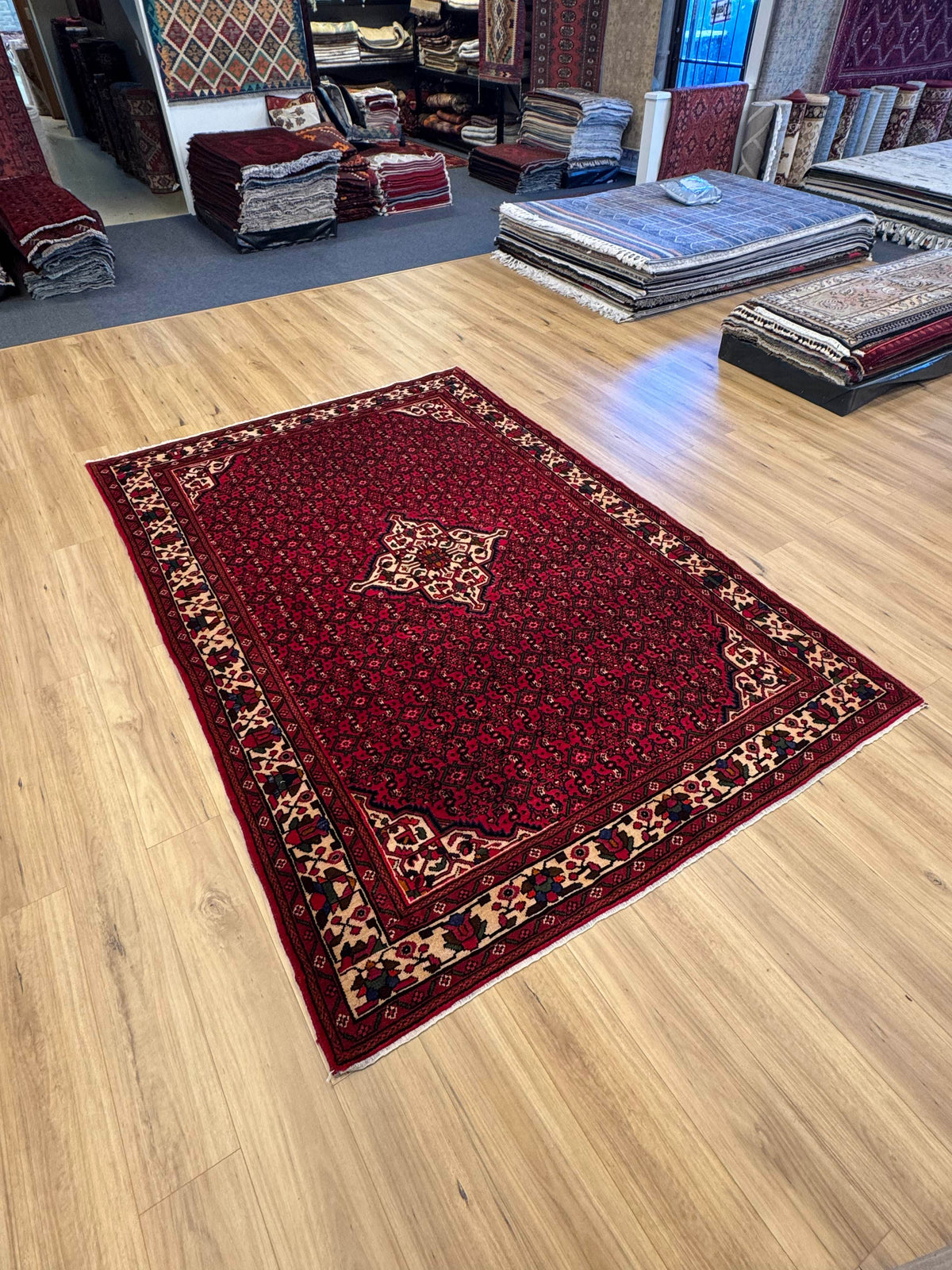 Hussainabad Rug - 295 cm x 200 cm