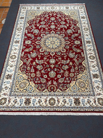 Nain Rug  - 304 cm x 193 cm