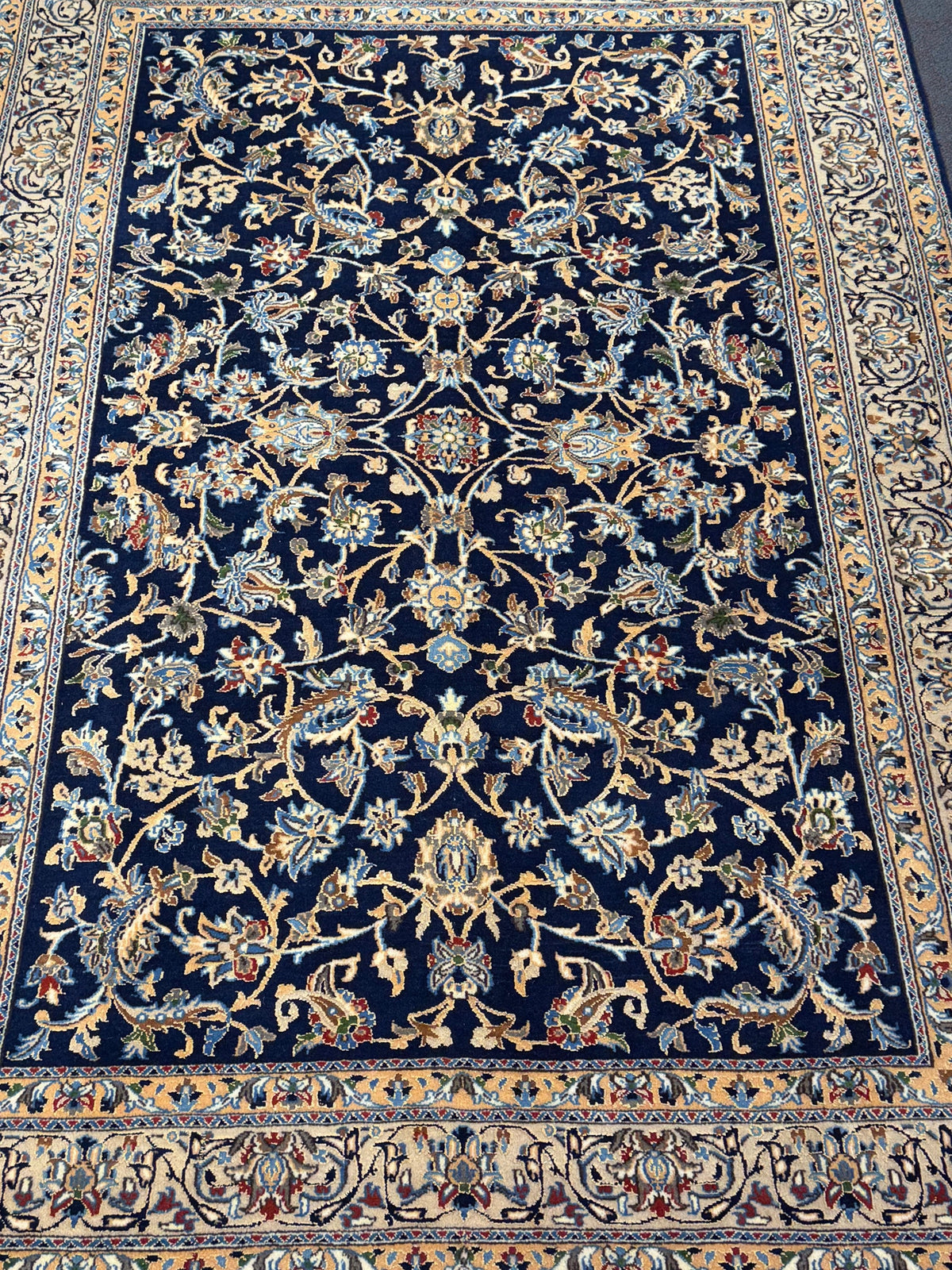 Nain Rug - 298 cm x 196 cm