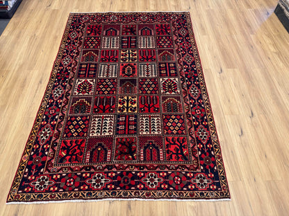 Bakhtiari Rug - 310 cm x 210 cm
