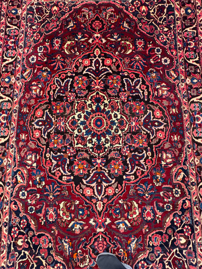 Bakhtiari Rug - 310 cm x 205 cm