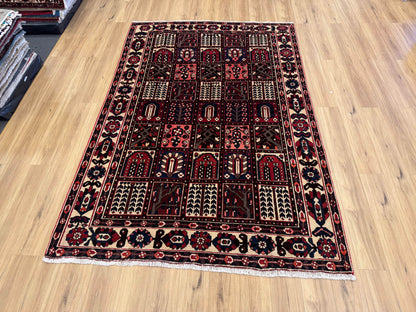 Bakhtiari Rug - 310 cm x 205 cm