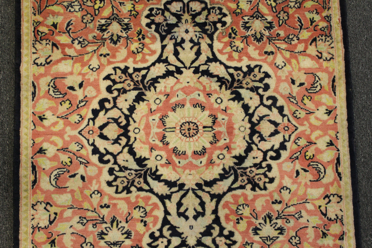 Mahal Rug - 121 cm x 77 cm