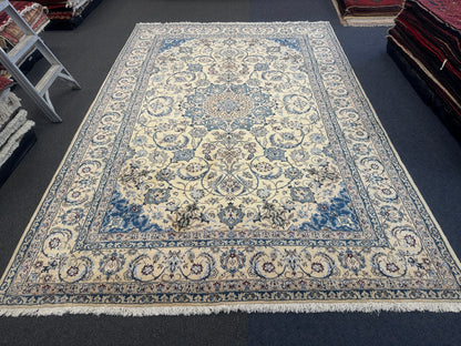 Nain Rug - 375 cm x 255 cm