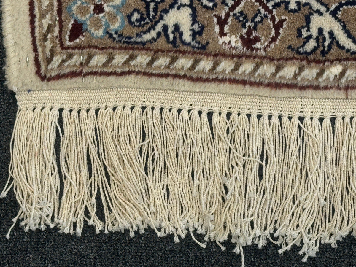 Nain Rug - 340 cm x 245 cm
