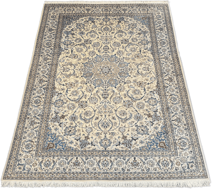 Nain Rug - 365 cm x 250 cm