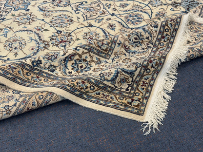 Nain Rug - 365 cm x 250 cm