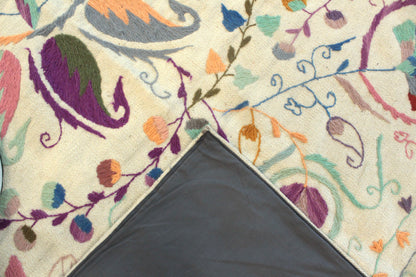 Suzani Kilim - 277 cm x 182 cm