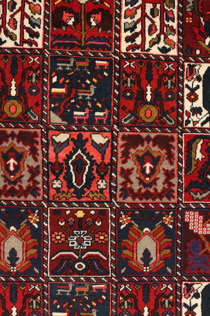 Bakhtiari Rug - 305 cm x 165 cm