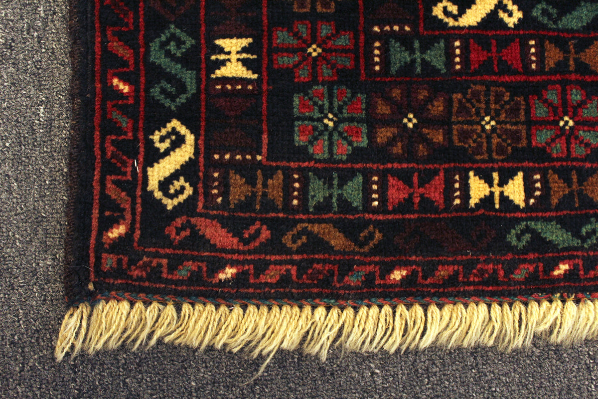 Fine Baluchi Rug - 192 cm x 115 cm