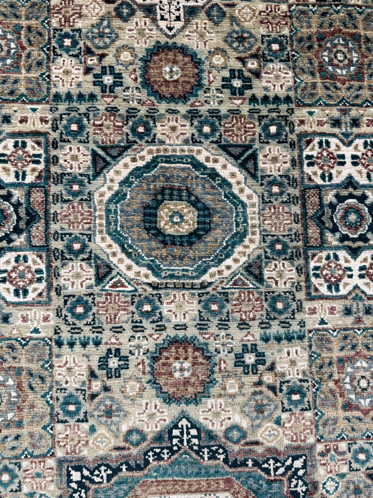 Mamluk Rug - 396 cm x 107 cm