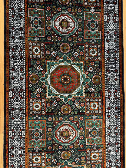 Mamluk Rug - 401 cm x 106 cm